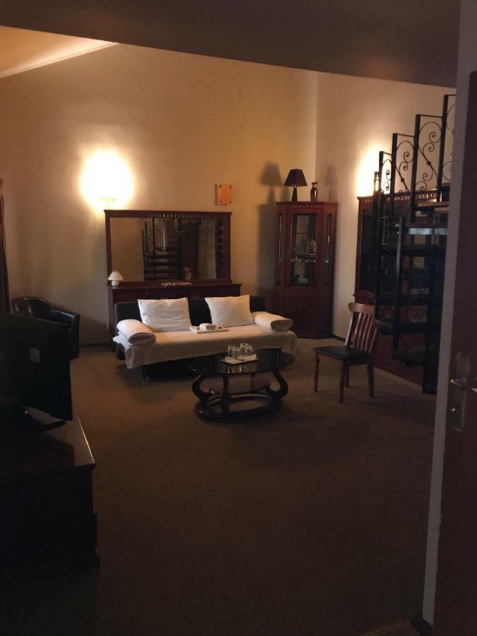 Hotel Cosmin أراد المظهر الخارجي الصورة
