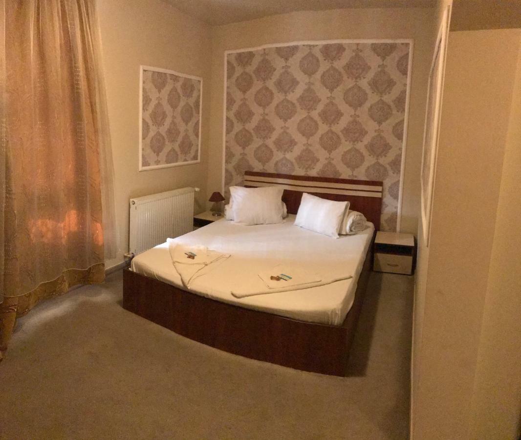 Hotel Cosmin أراد المظهر الخارجي الصورة