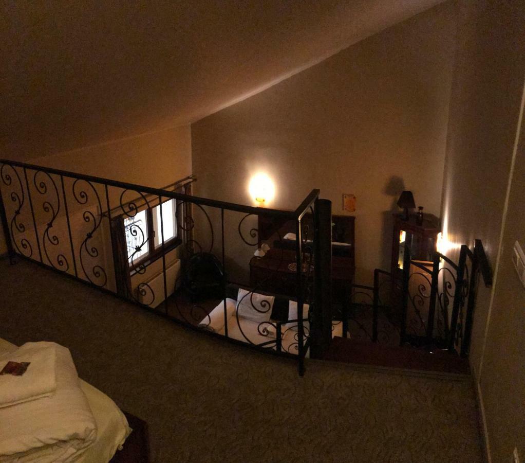 Hotel Cosmin أراد المظهر الخارجي الصورة